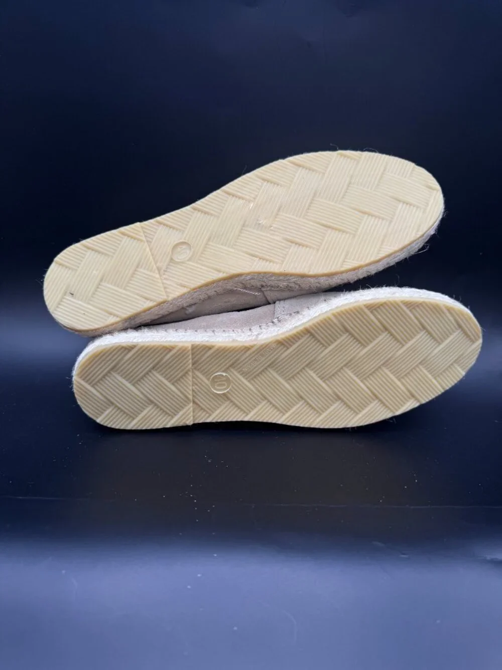 New Sz 9 40 FABIOLAS Espadrilles Suede Embroidered Flats Beige Tan Anthropologie